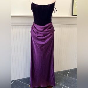 Betsy & Adam Purple Velvet Satin Strapless Gown Size 4 Formal Dress